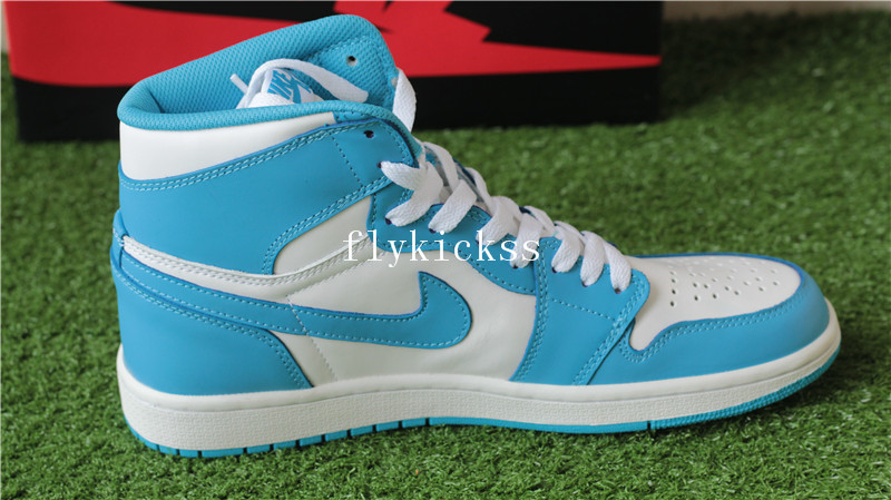 Authentic Air Jordan 1 Retro UNC